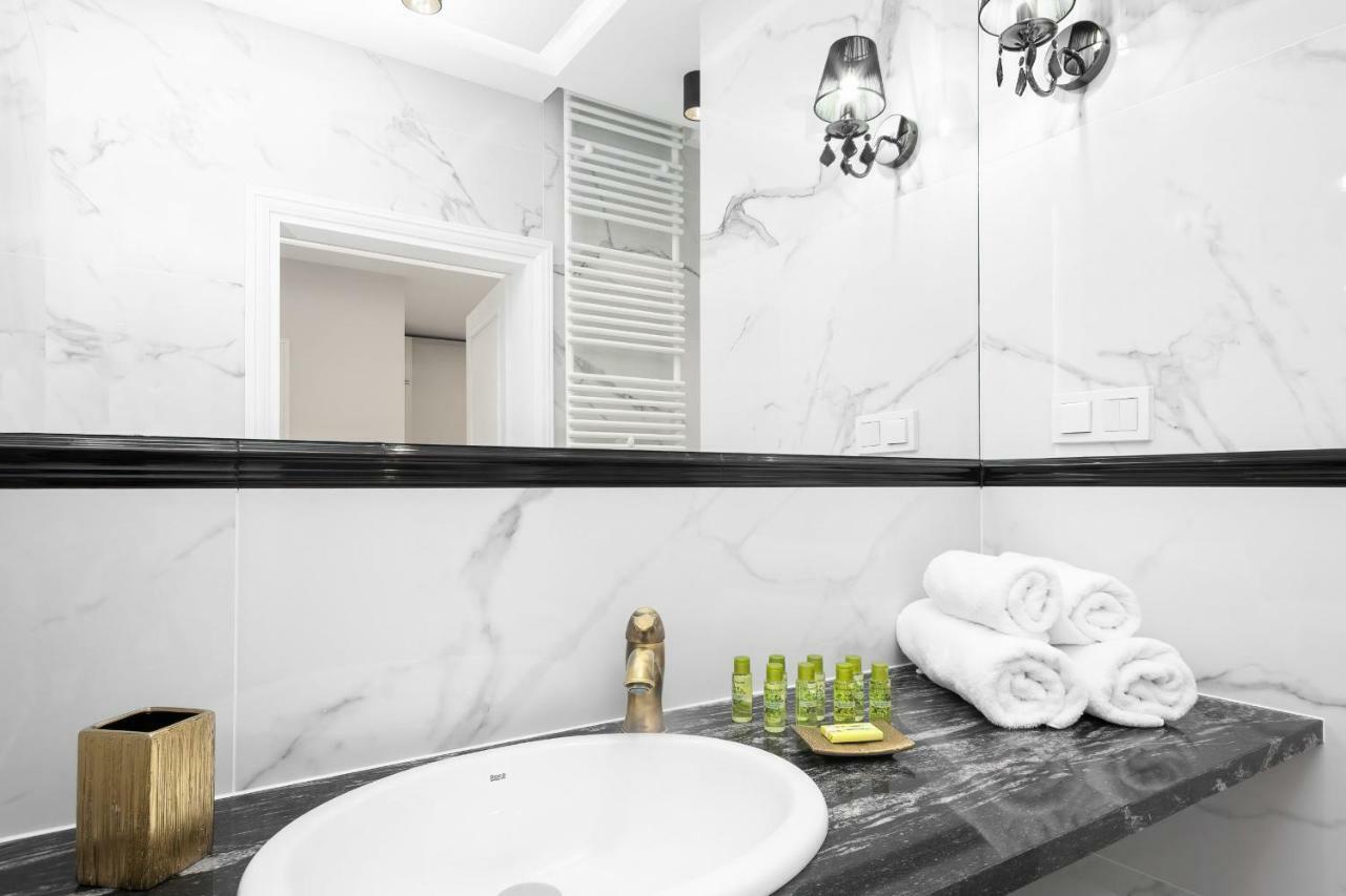 ורשה Apartments Aura Sky By Noclegi Renters מראה חיצוני תמונה
